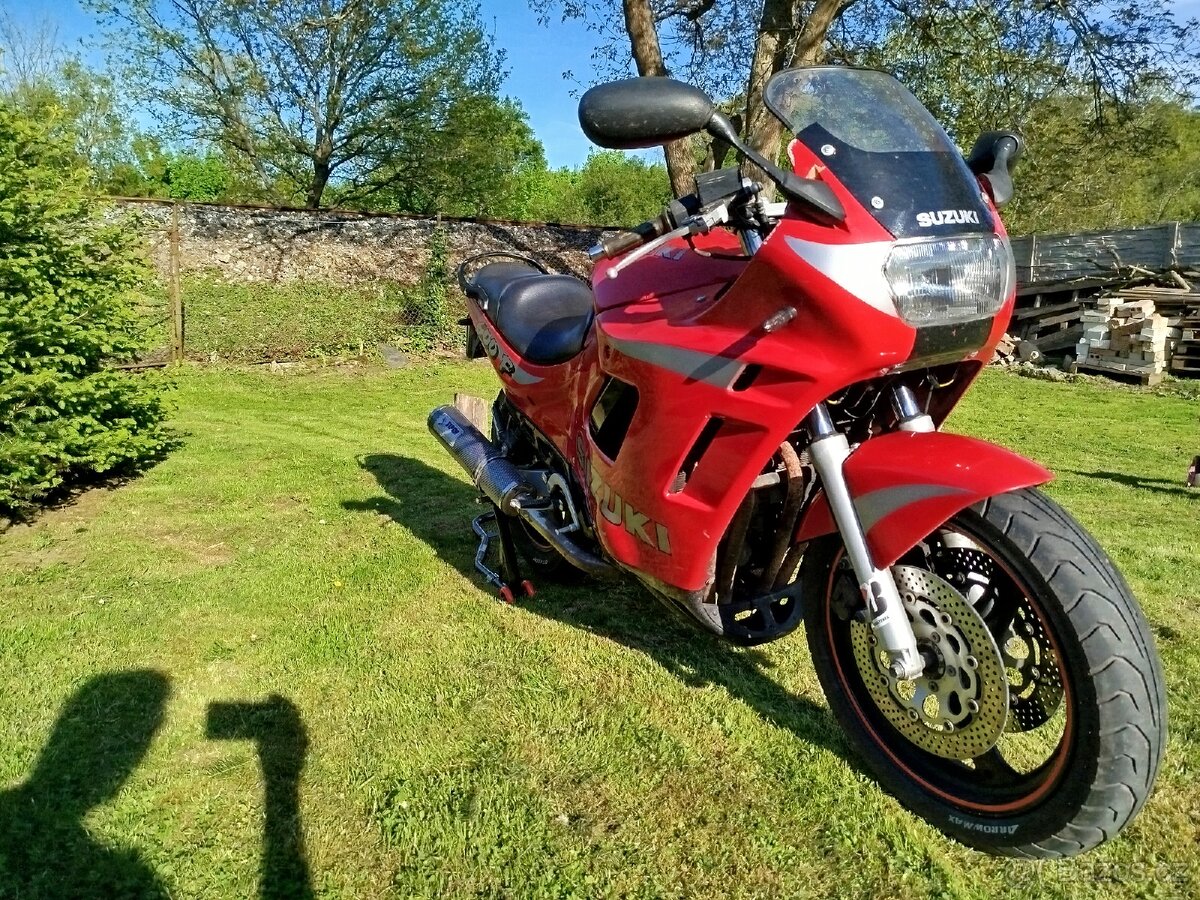 Suzuki GSX 600F - 6