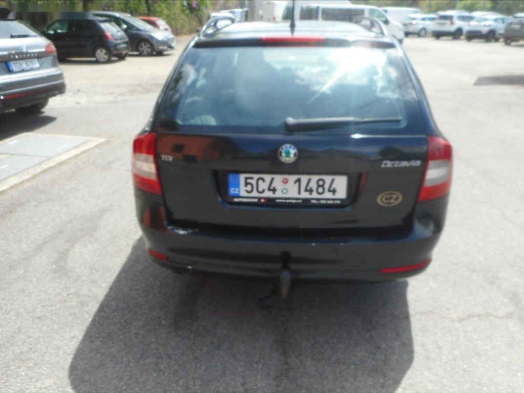 Škoda Octavia,1,6 TDi 1 - 6