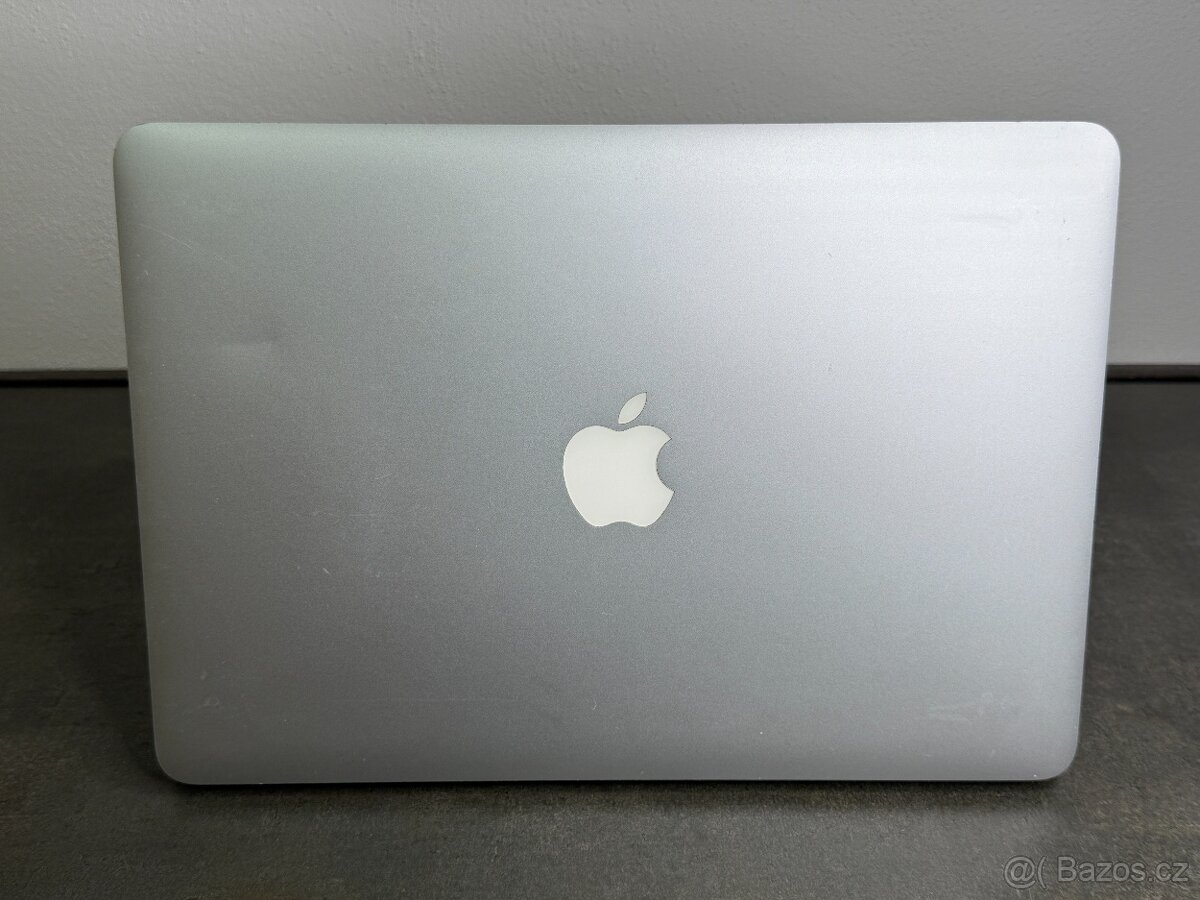 MacBook Air 13'' 2015 / i5 / 8GB / 128GB SSD - DPH - 6