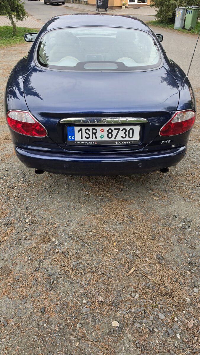 Jaguar XK8 XK8 Coupé 4.0 V8 (209 kW) - 6