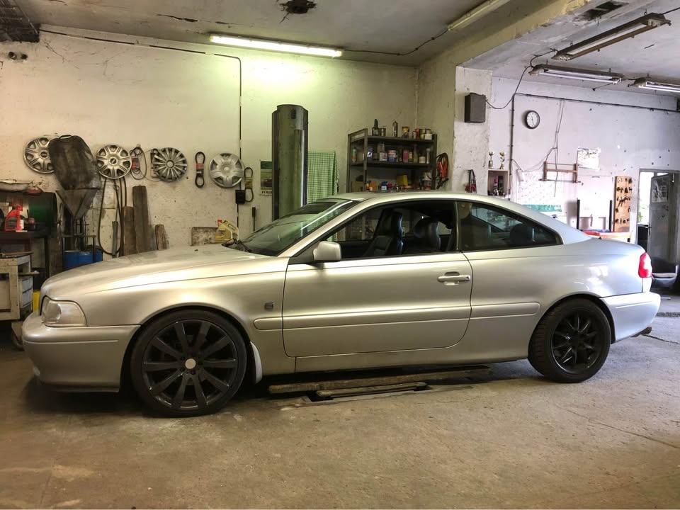 VOLVO C70 2.3 T5 MANUÁL 1999 - 6