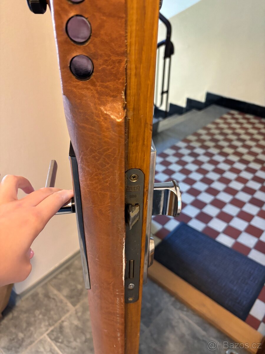 Vchodové bezpečnostní dveře - 6