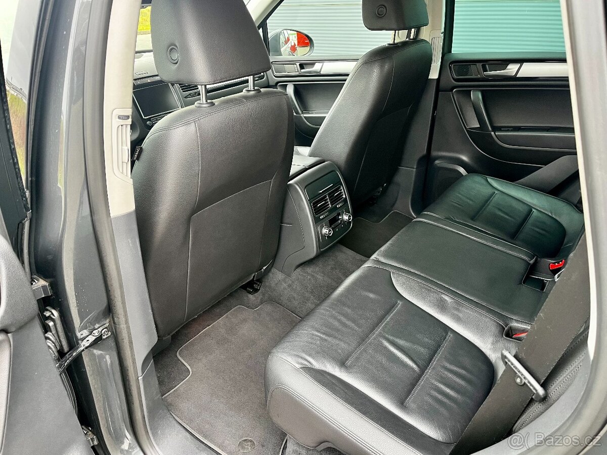 VW Touareg 3.0TDI 180kW WEBASTO Tažné VÝHŘEV Bi-Xenony NAVI - 6