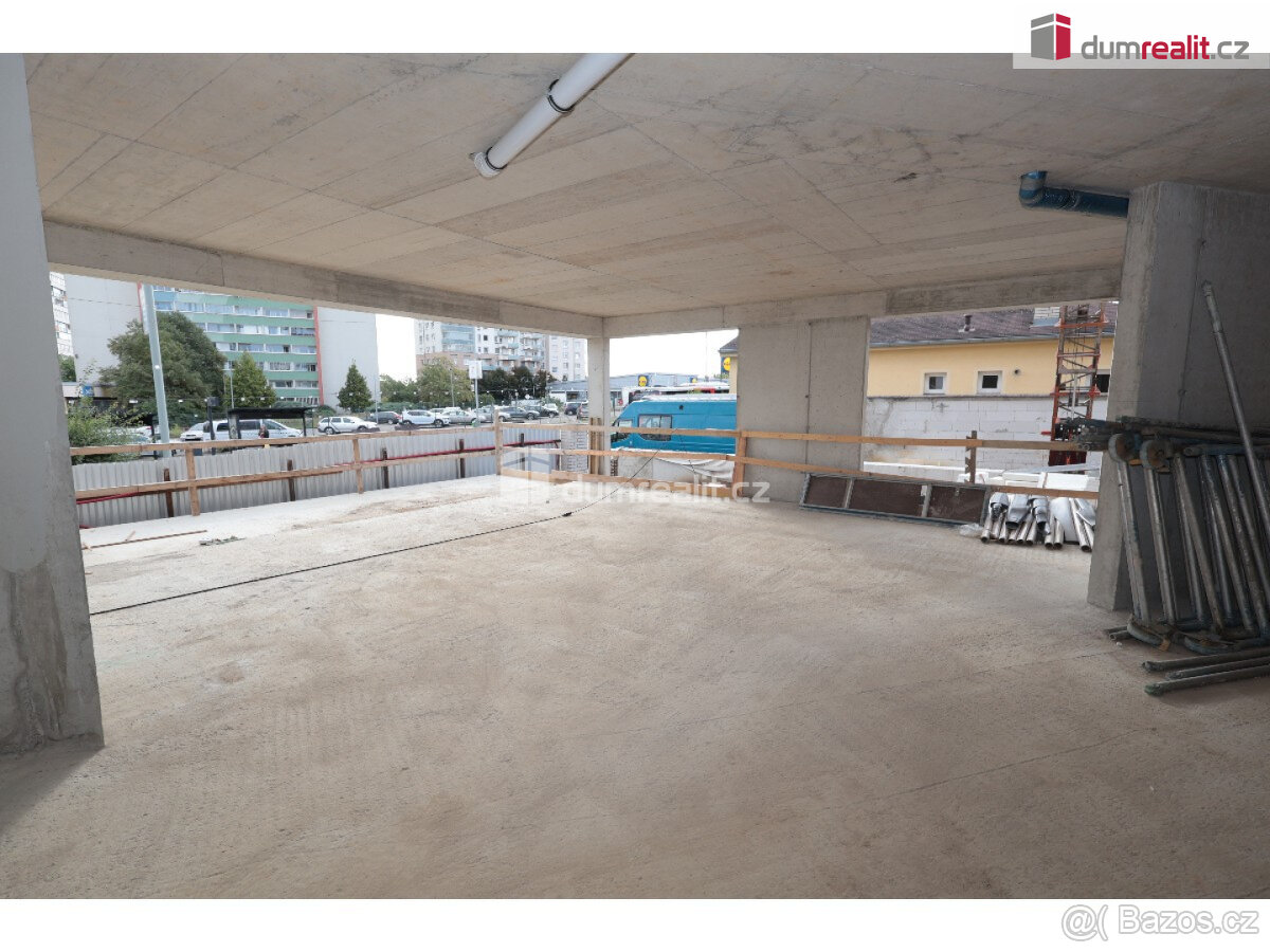 Nový komerční prostor, 114,94 m2, 1 NP, parking, přímo u bud - 6