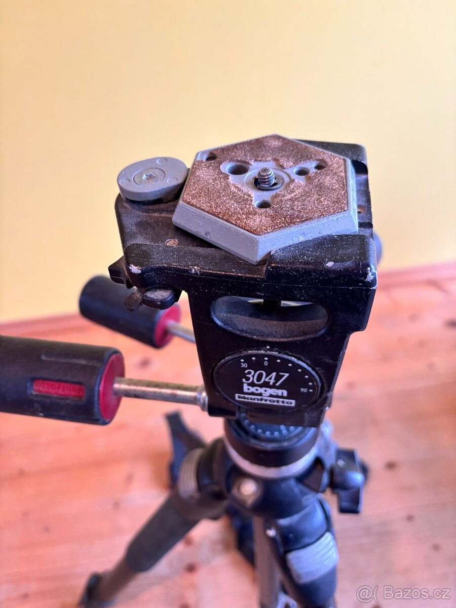 Profi stativ Manfrotto 3021BPRO + hlava Bogen Manfrotto 307 - 6