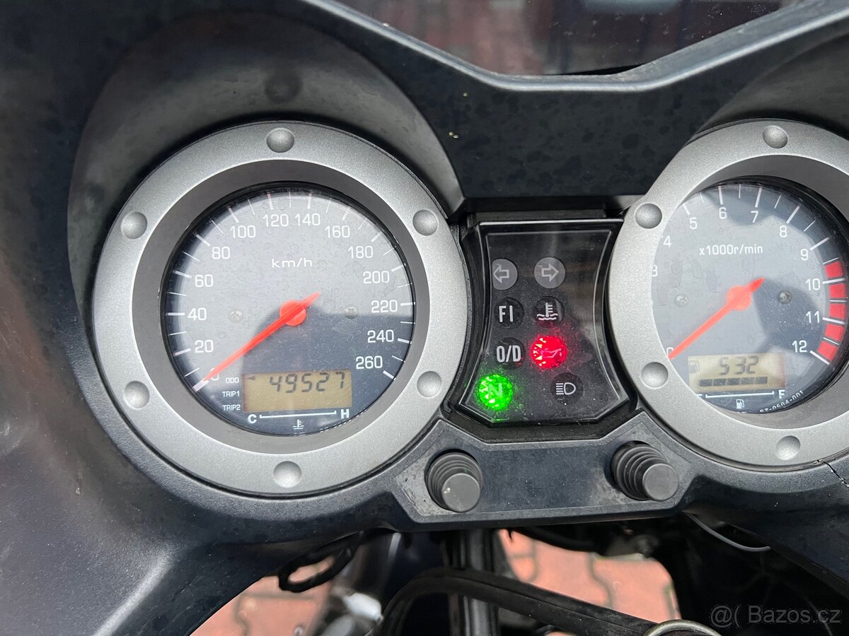 Suzuki DL1000 V-Strom 2002 - 6