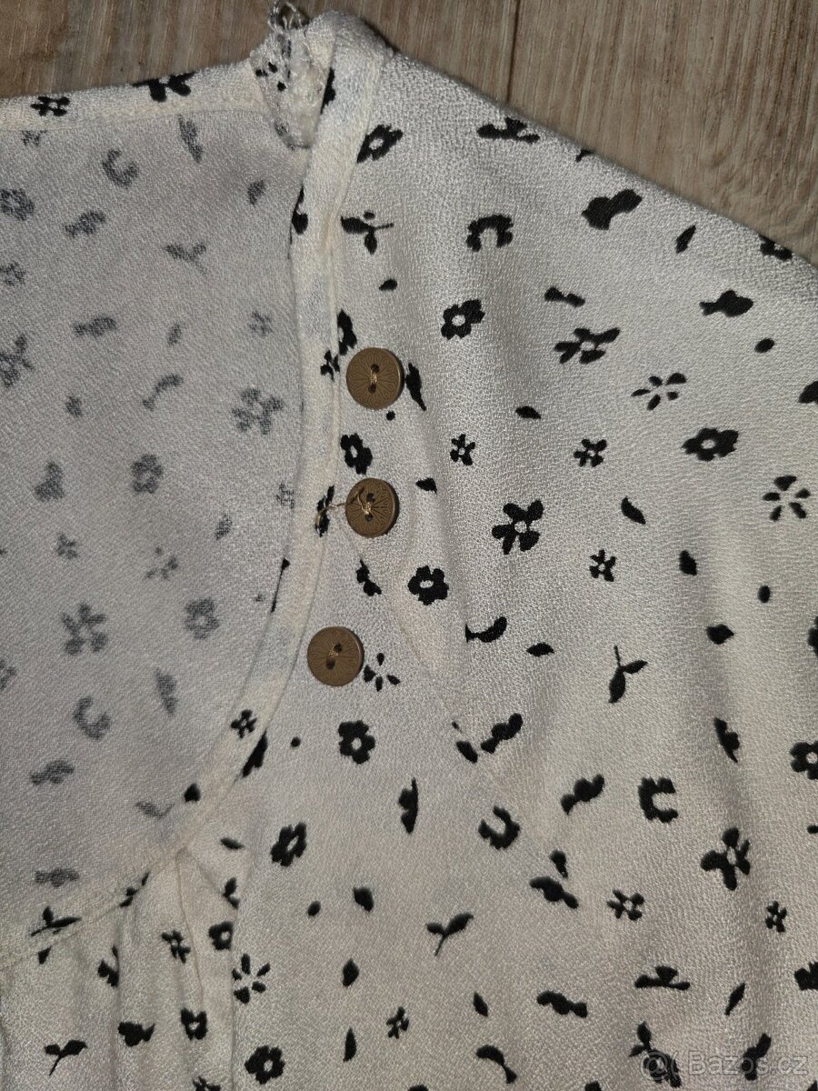 Dámská trička, vel. S - 6