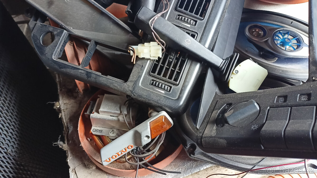 Prodám náhr. díly - 6