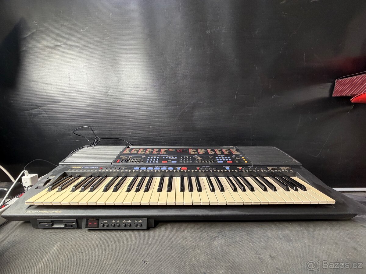 Yamaha PSR-600 1993 - 6