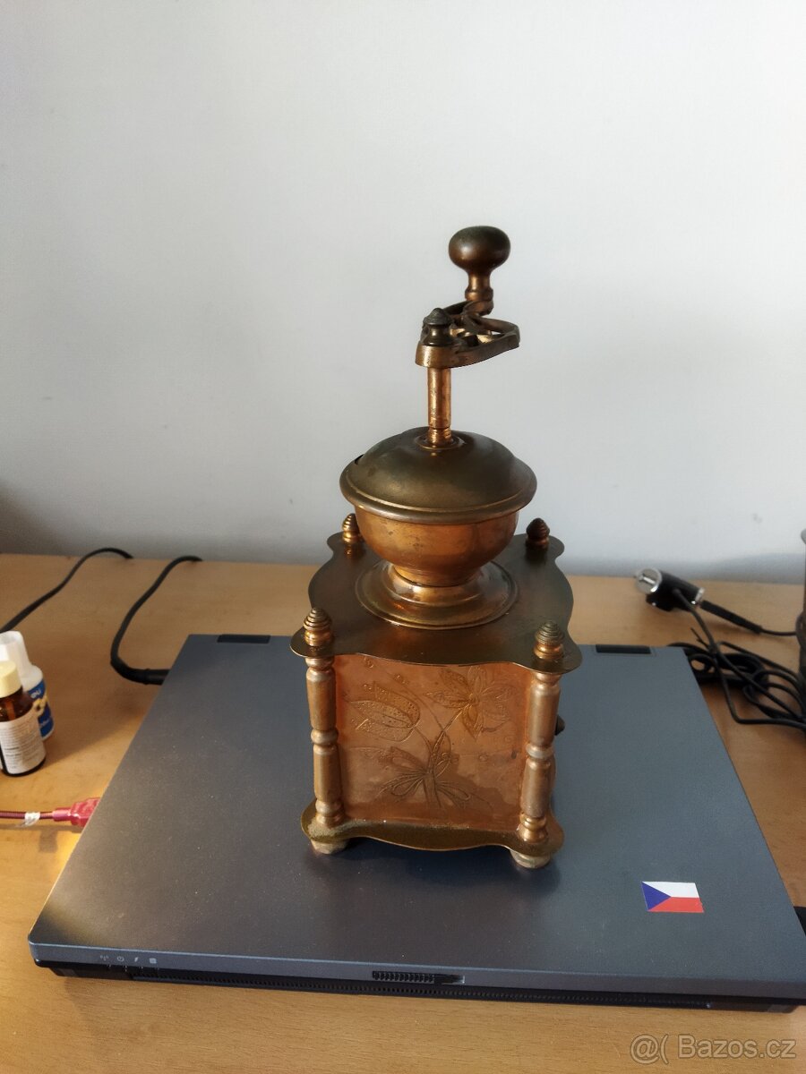 krásný mosazný mlýnek - 6