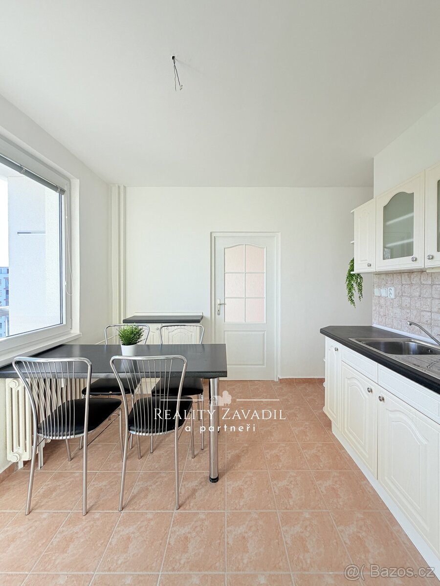 Prodej bytu 2+1 75 m², Pardubice - Studánka, ev.č. 01256 - 6