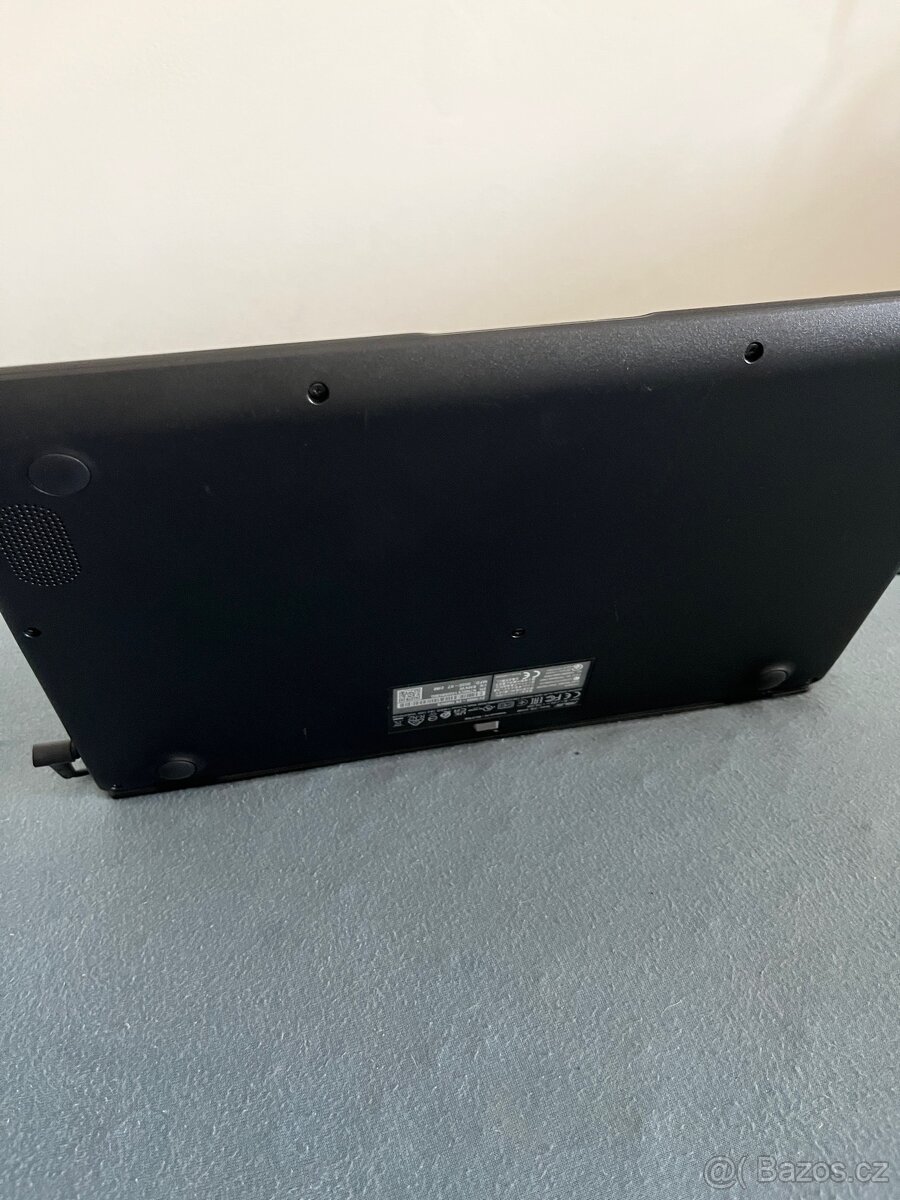 Notebook ASUS – Windows 11, plně funkční - 6