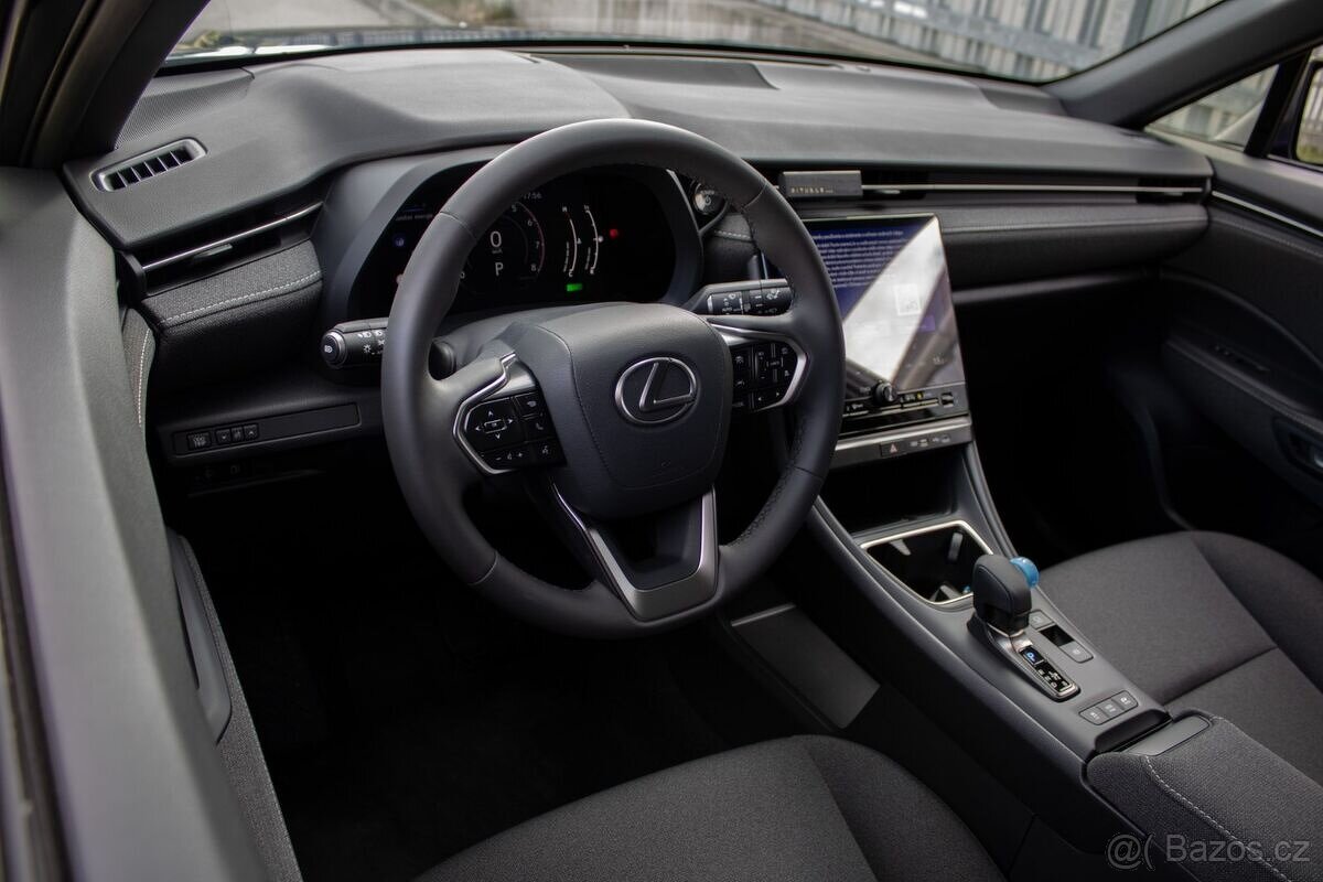 Lexus LBX 1.5 HEV 100kW e-CVT - 6
