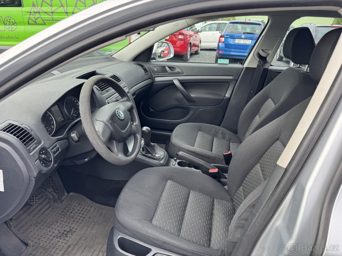 Škoda Octavia II 1.6TDI, kombi, 2010 - 6