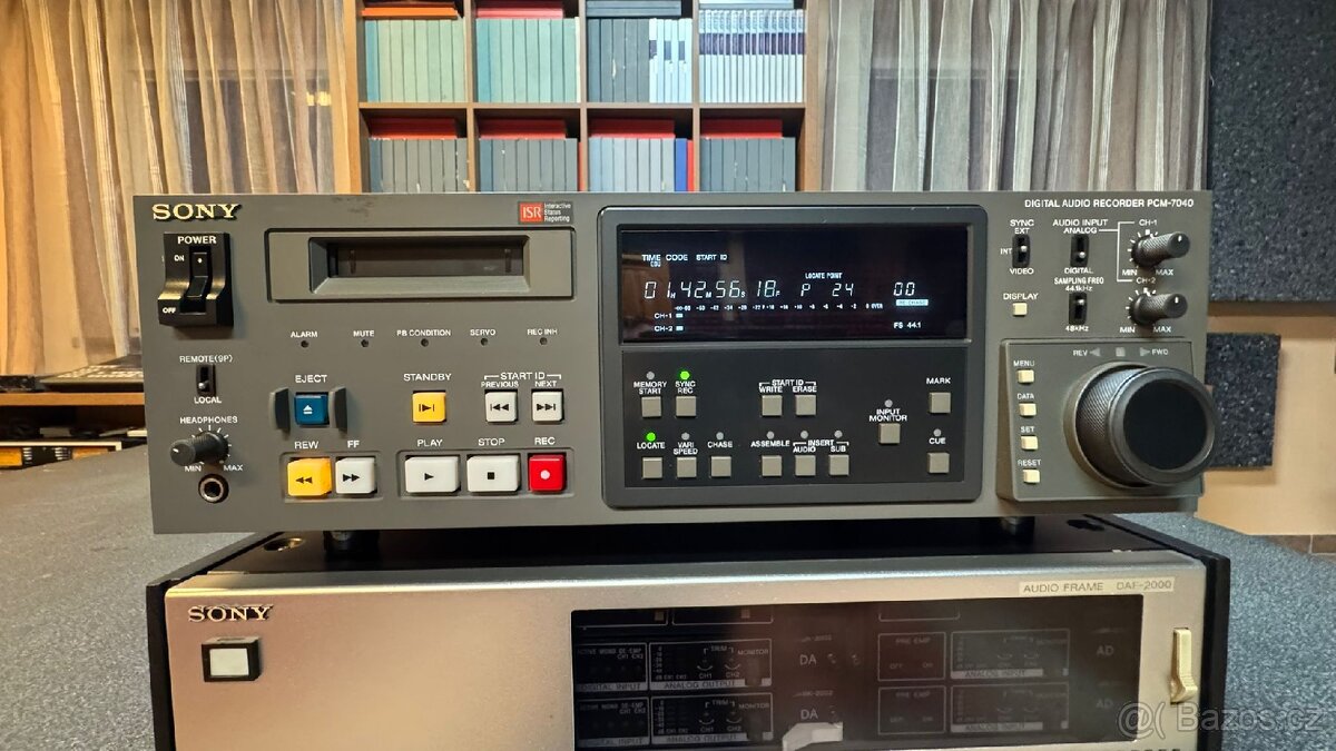 SONY PCM 7040 TOP STAV - 6