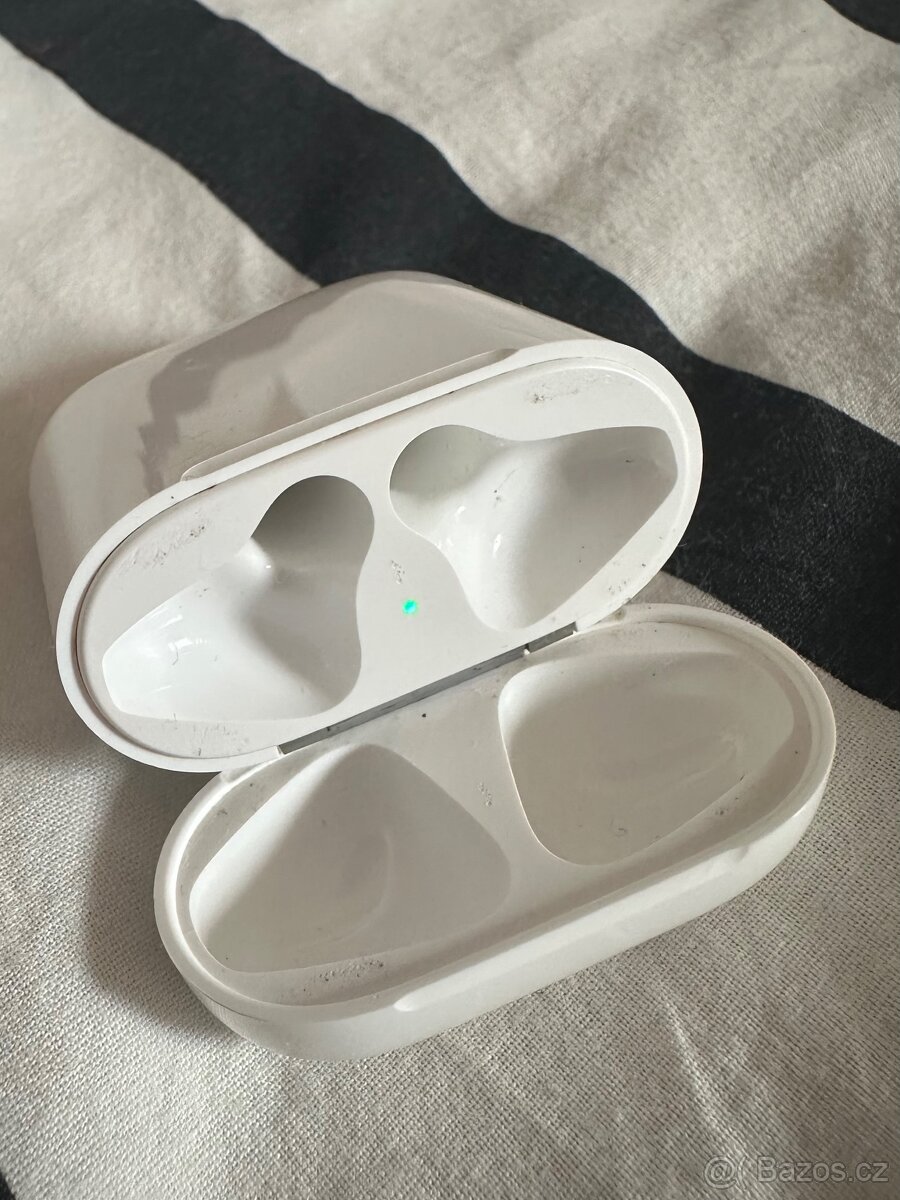 Airpods 2. generace - 6