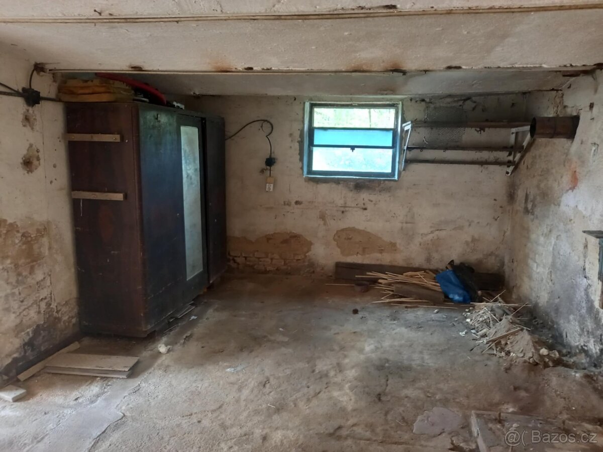 Patrová garáž+pozemek - 6