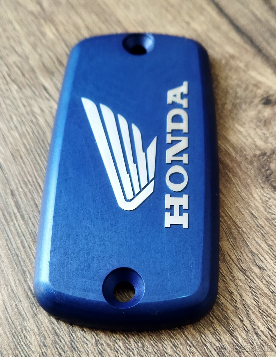 prodám víčko brzdové kapaliny - 6