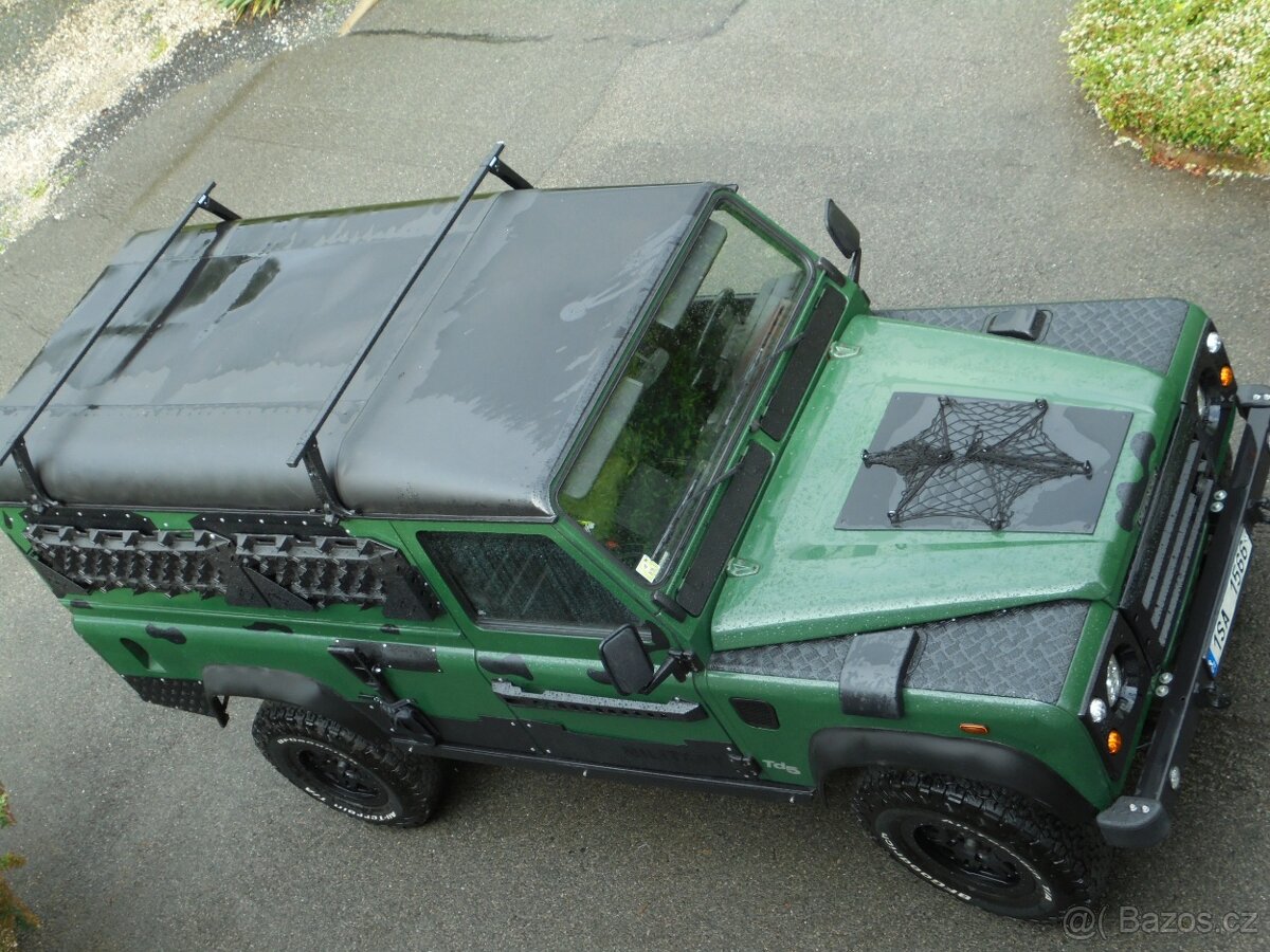 Land Rover Defender 2,5 TD5 - 90 kW - 6