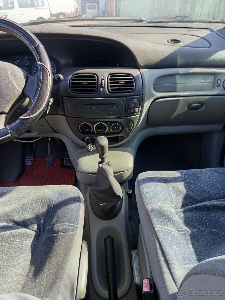 Renault Scenic - 6