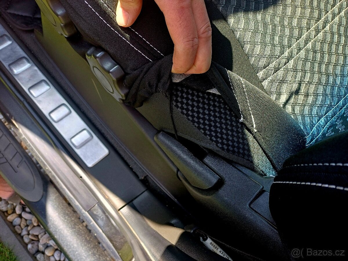 Prodám Nissan Pathfinder - 6