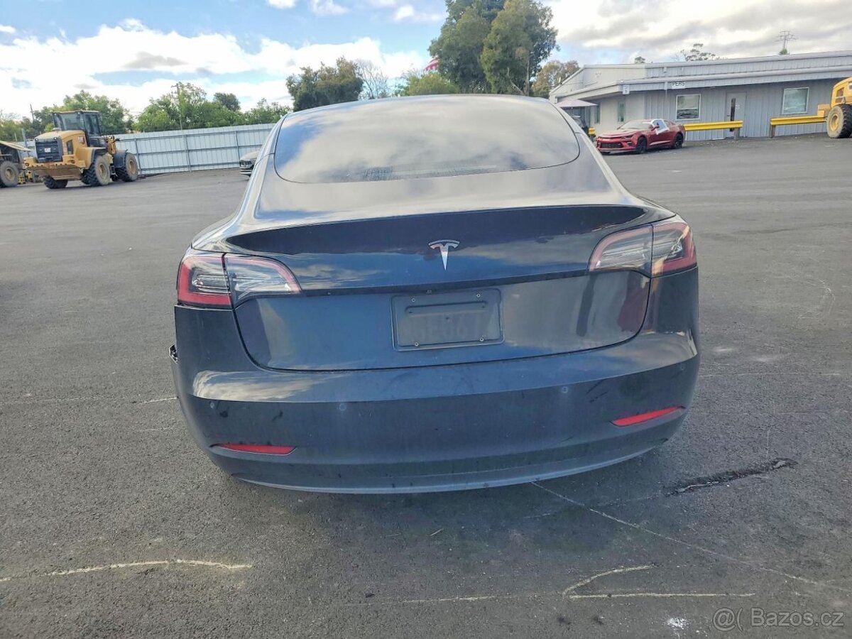 Tesla Model 3 2019 - 6