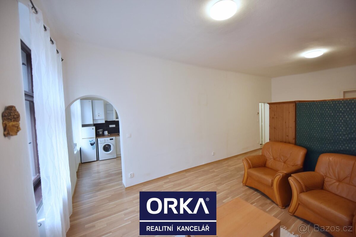 Prodej cihlového bytu 1+1 v centru Olomouce - 6