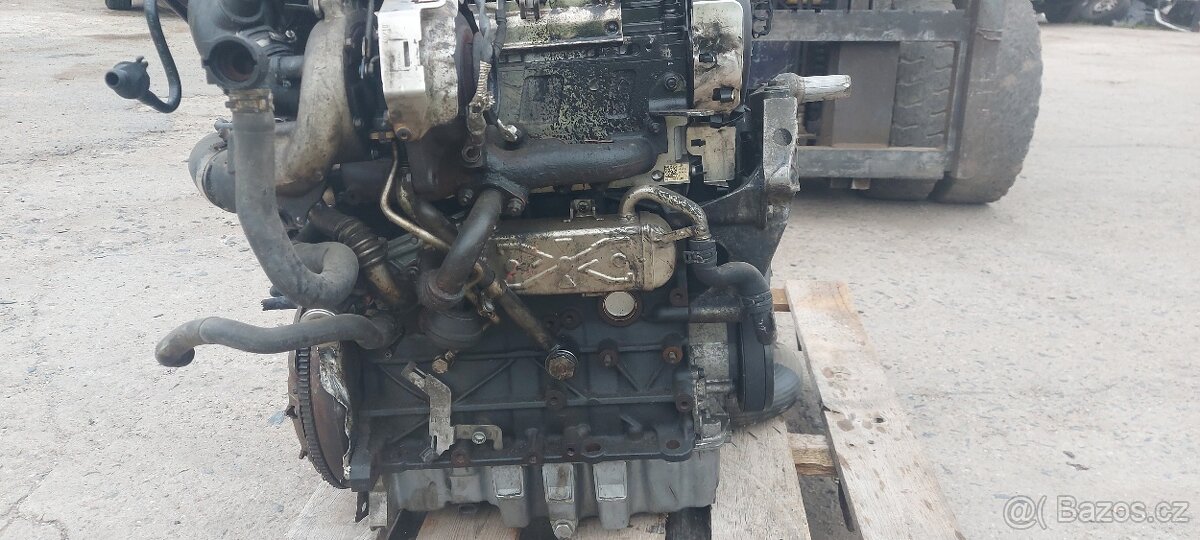 Prodam motor s oznacenim CAY 1.6 tdi - 6