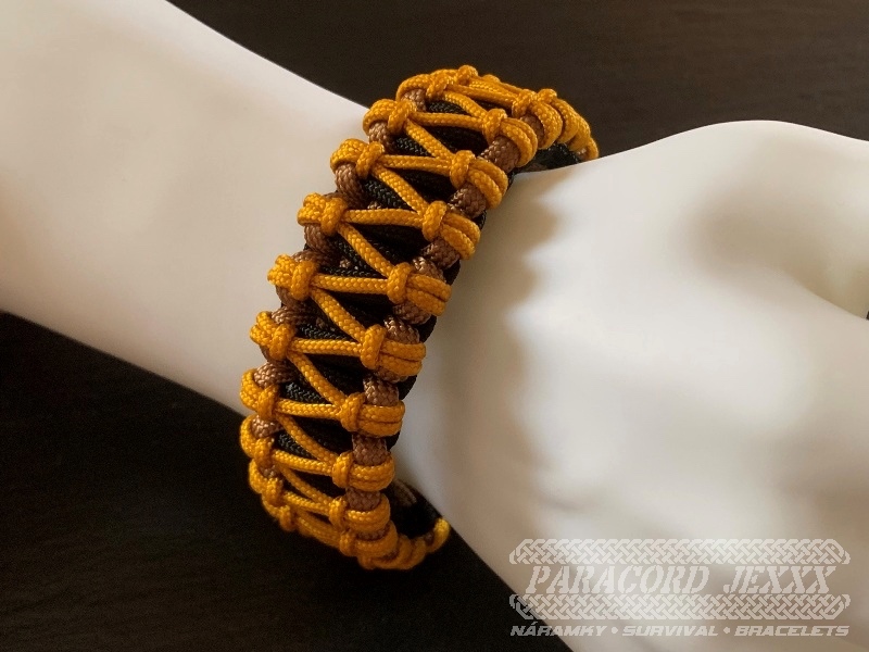 Paracord náramek (19,5 cm) black - coyote - gold - 6