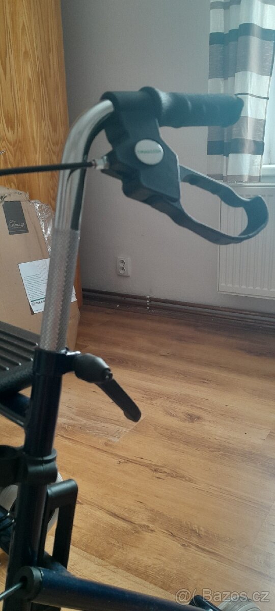 invalidní chodítko - 6