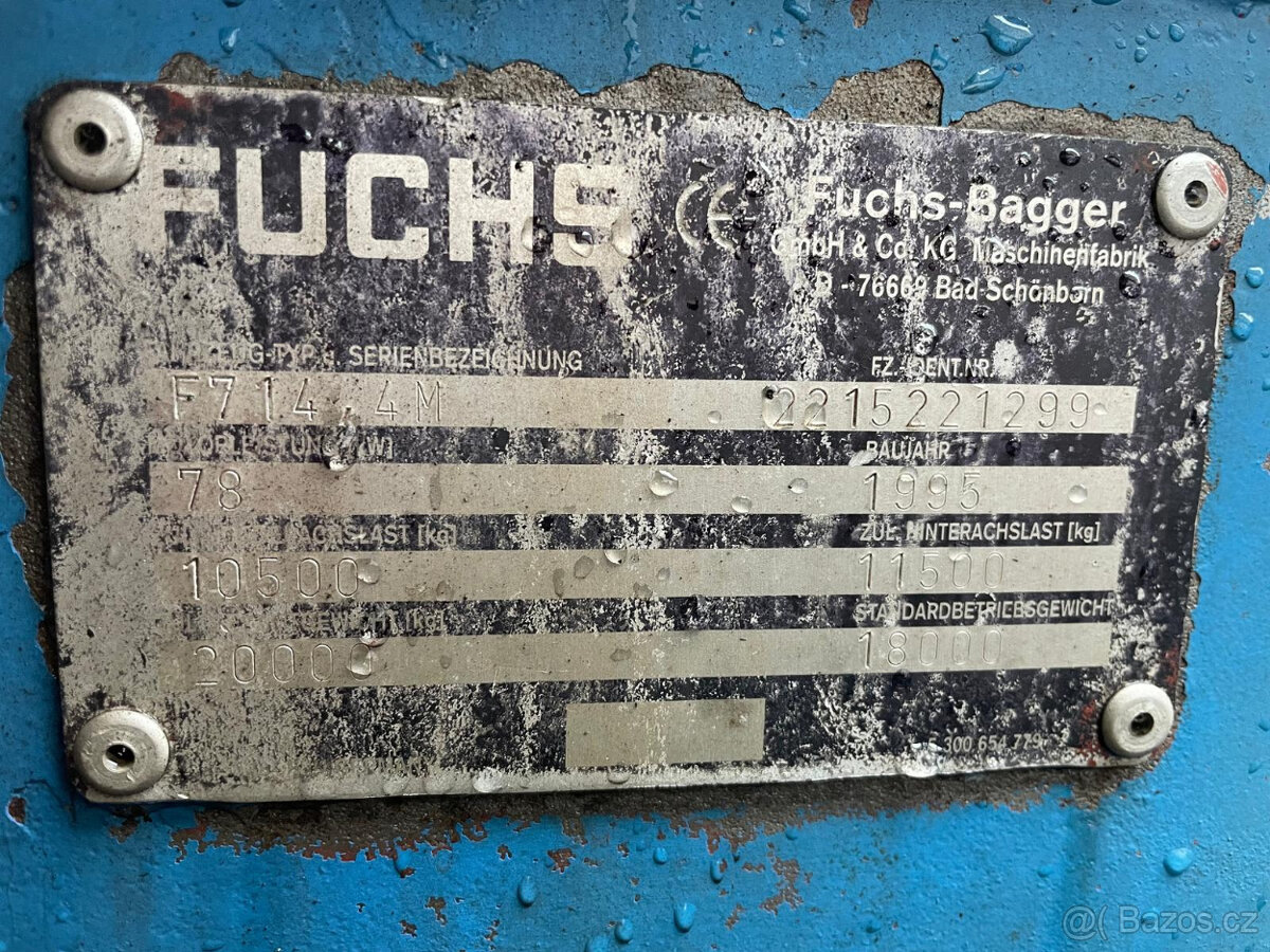 Kolový bagr 714.4 - 6