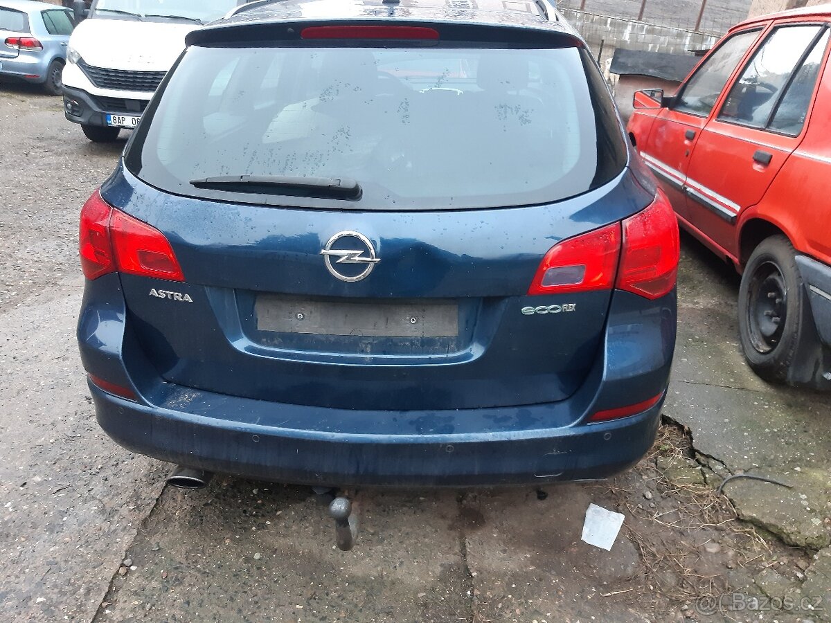 Opel Astra 2.0 cdti - 6