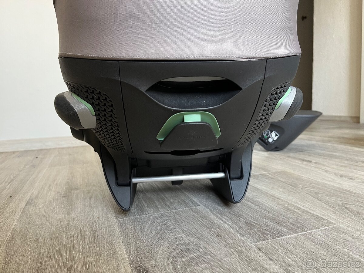 Autosedačka V ZÁRUCE Cybex Cloud G i-size vč. báze - 6