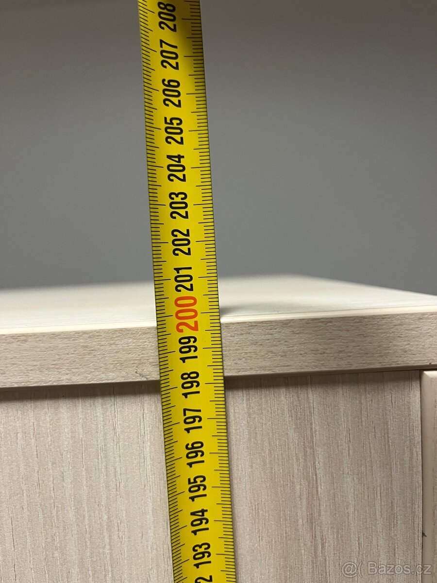 Skříň s botníky - 6