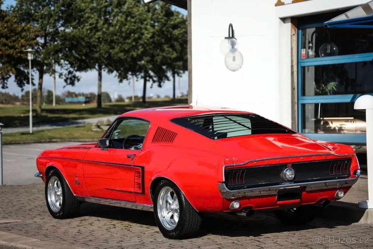 Ford Mustang FastBack manual 5.0 - 6