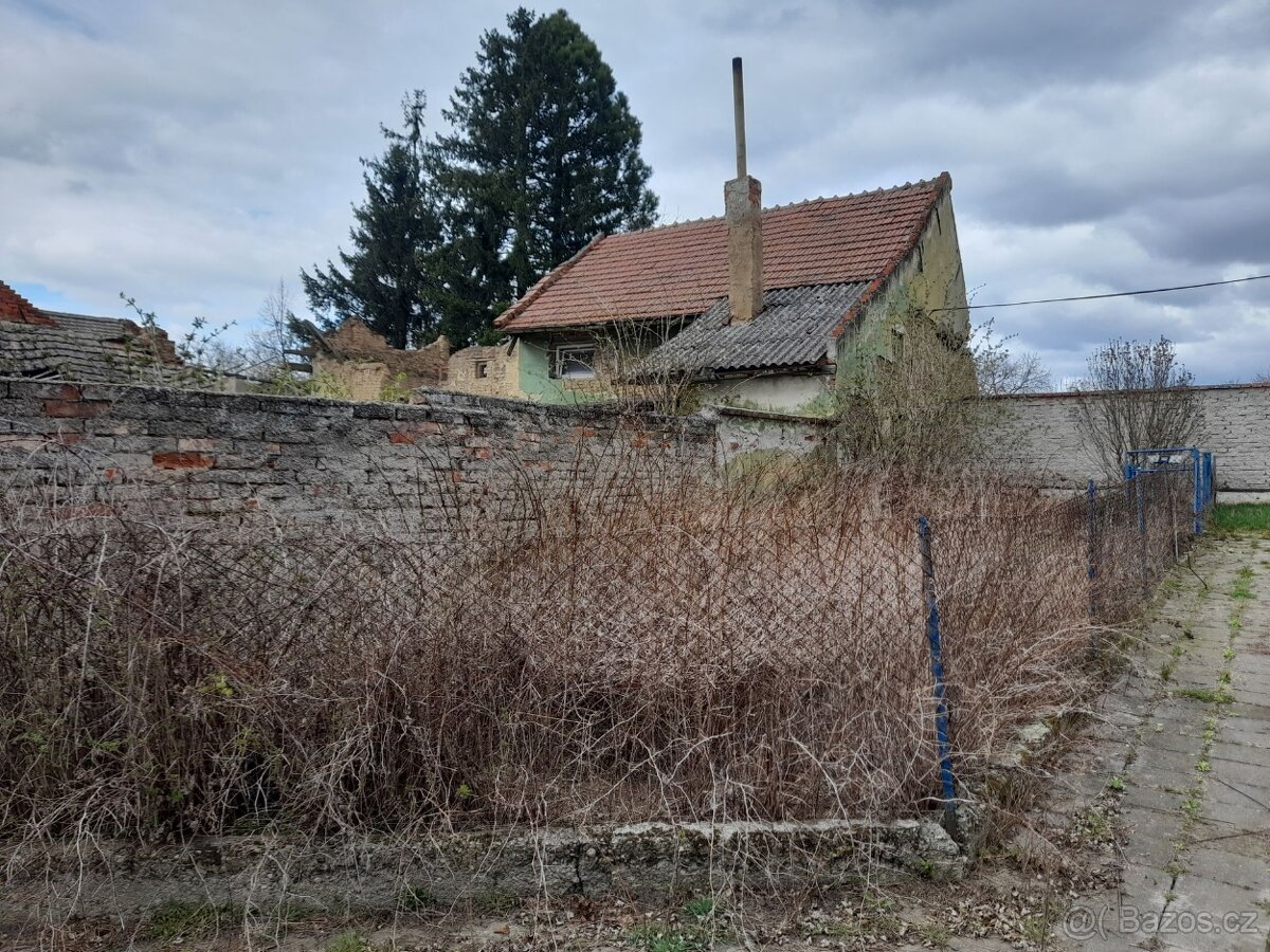 Prodej RD v obci Oplocany - 6