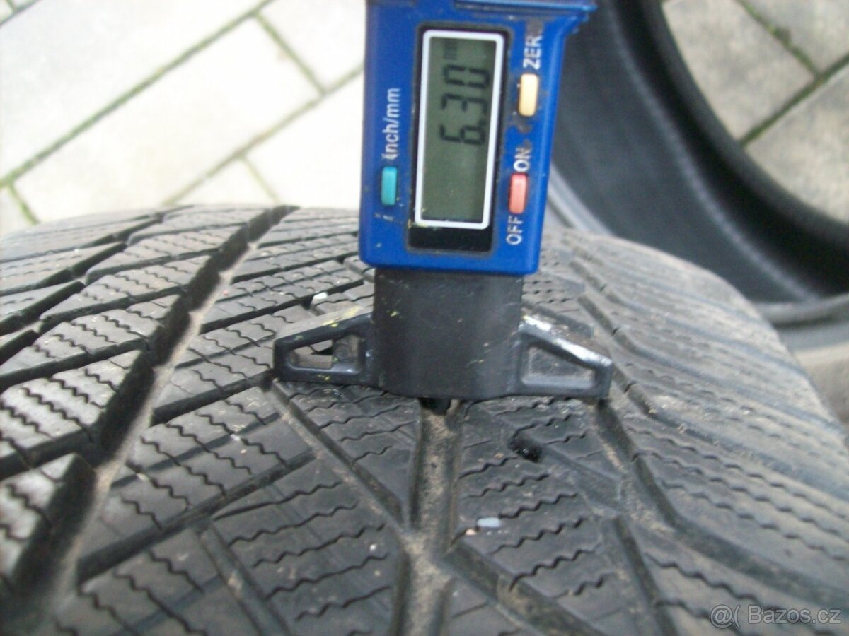 zimní pneu Kodiaq RS Bridgestone 235.50.19 99H - 6