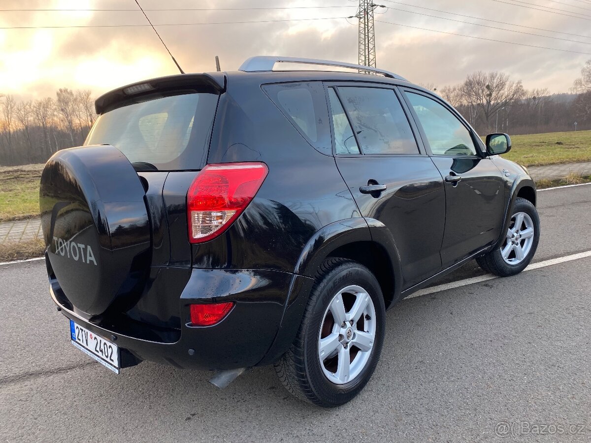 TOYOTA RAV4 2.2 D4D ROK 2009 BEZ KOROZE - 6