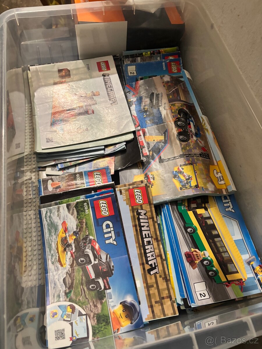 Lego mix (2 velké sady minecraftu) +lego city a taky plánky - 6