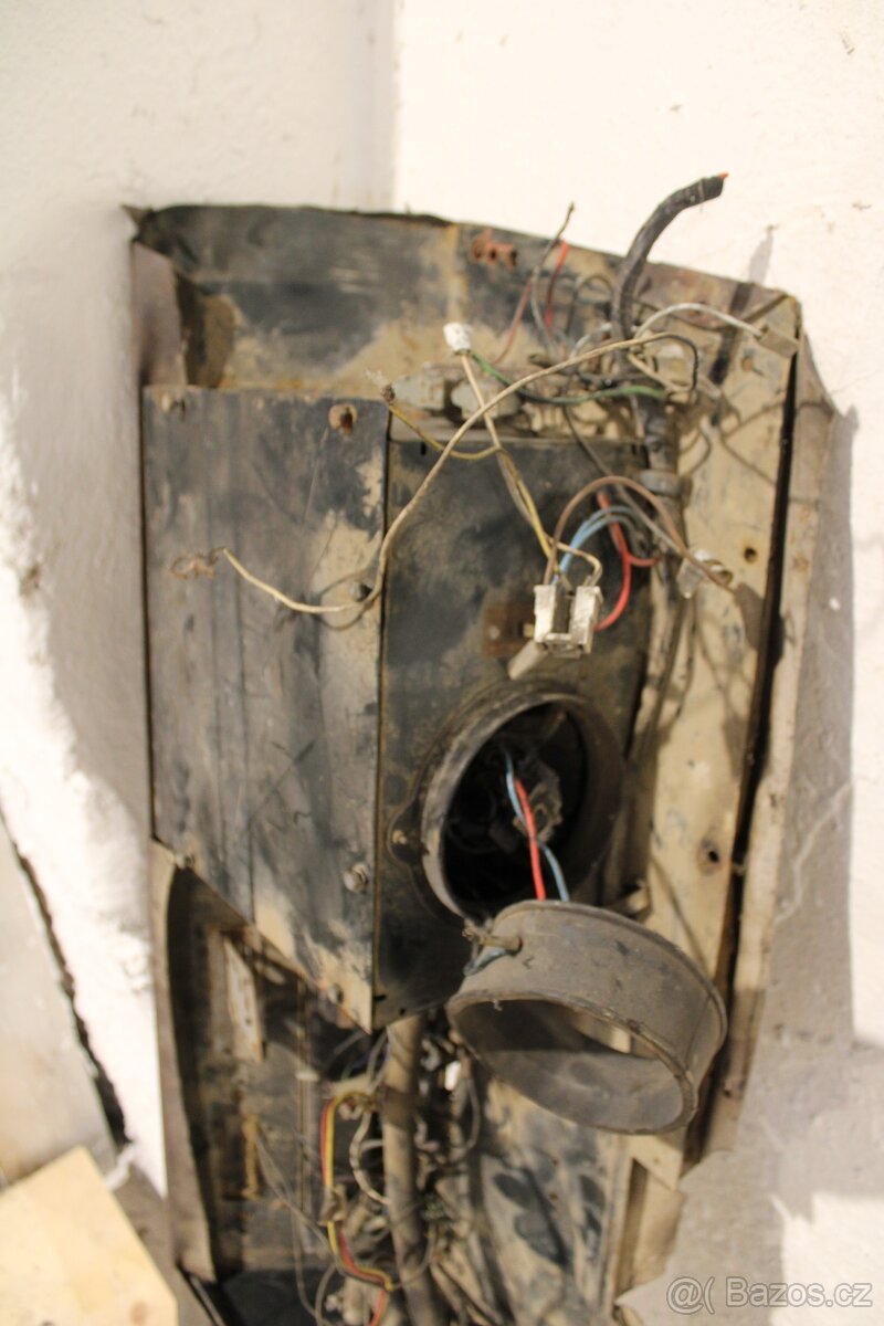 Zetor 7211 střešní panel topení - 6