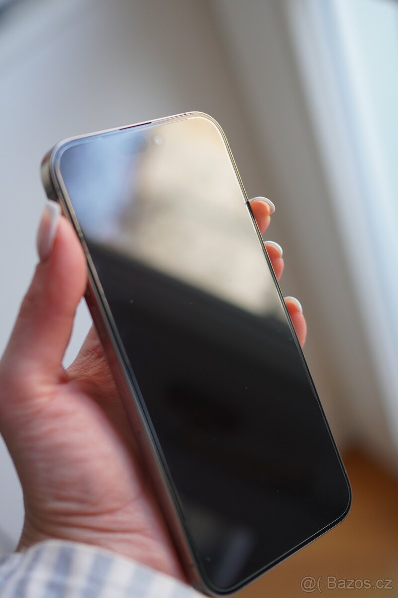 iPhone 15 Pro Max 256 GB - 6