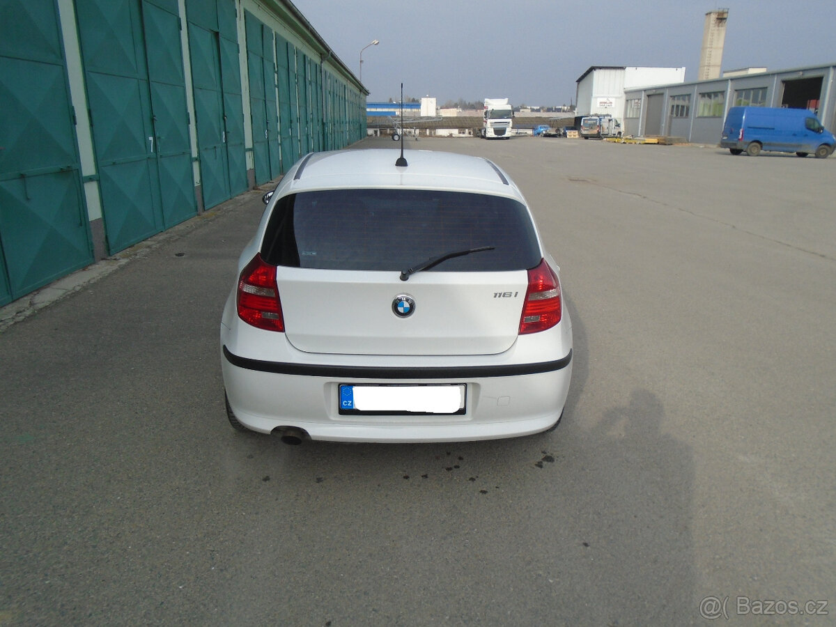BMW 116i - 6