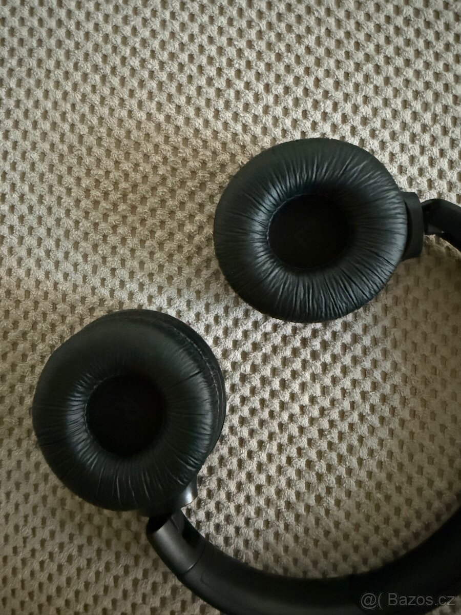 JBL sluchátka - 6