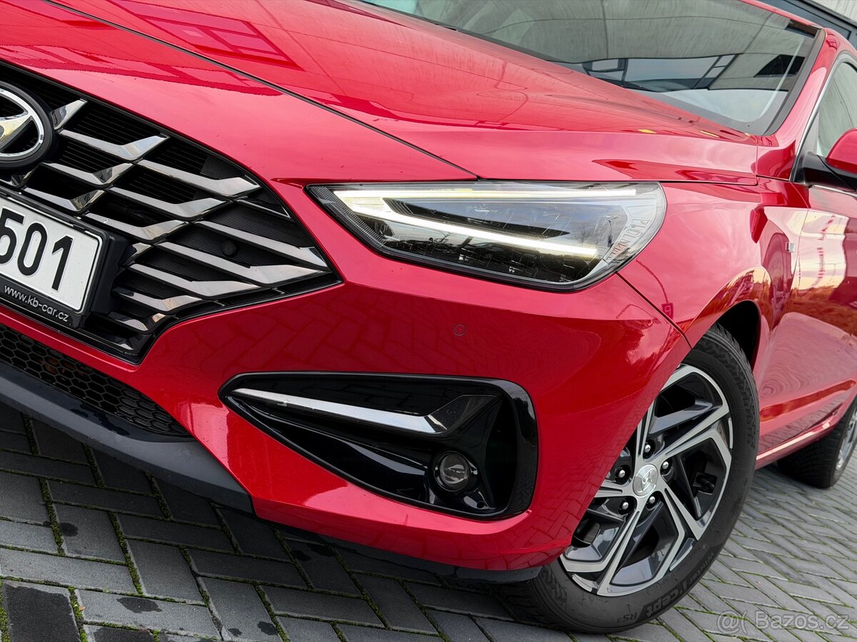 Hyundai i30 fastback 1.5 t-gdi 118 kw / 2022 - 6