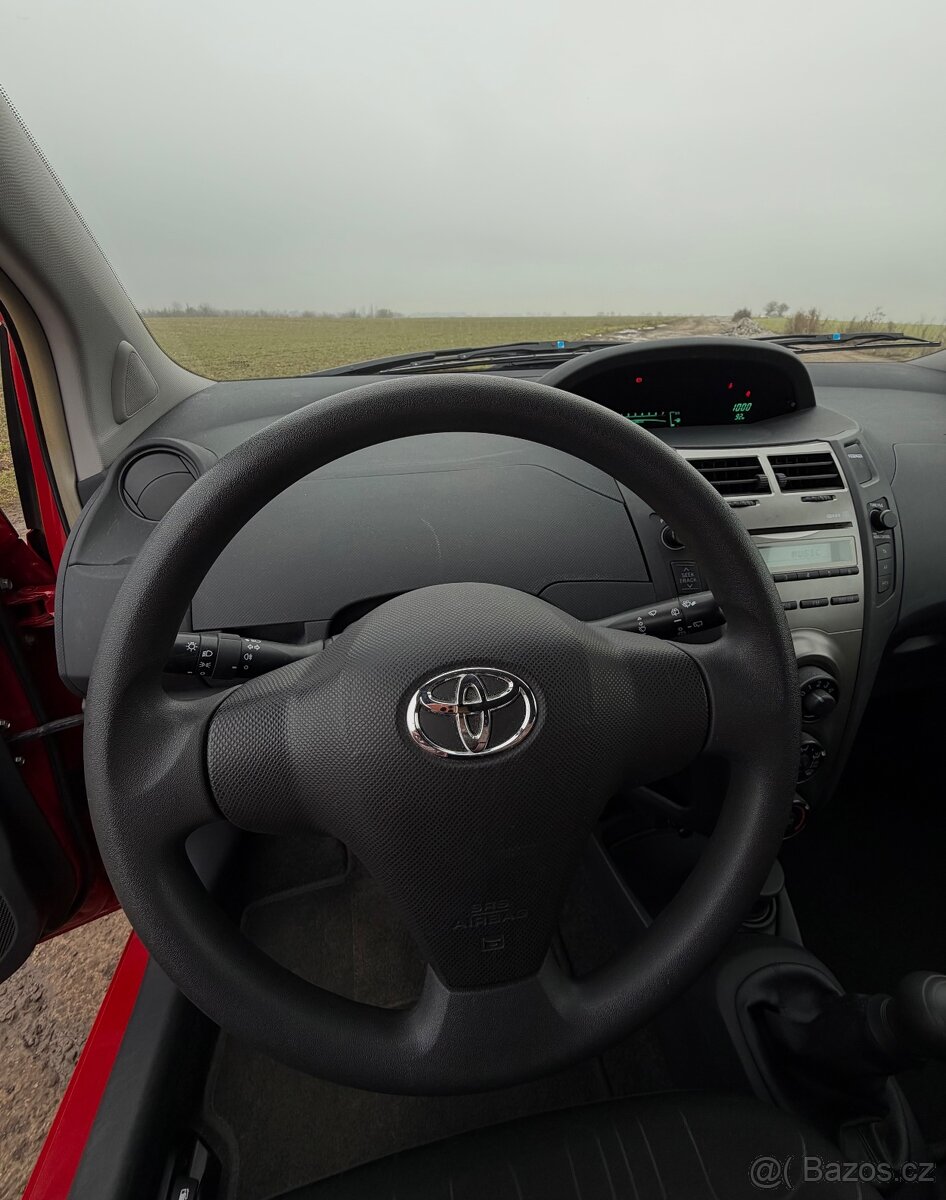 Toyota Yaris 1.0 VVT-i - 6