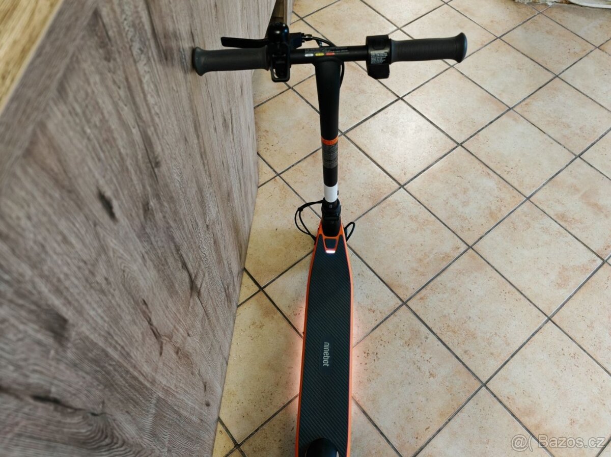 Dětská elektrokoloběžka eKickScooter ZING C2 - 6