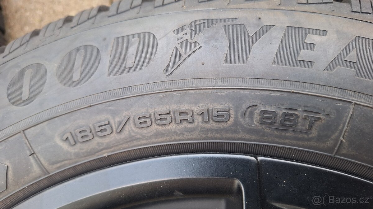 Alu kola Toyota 15" 5x100 zimní pneu 185/65 R15 7-8mm Yaris - 6