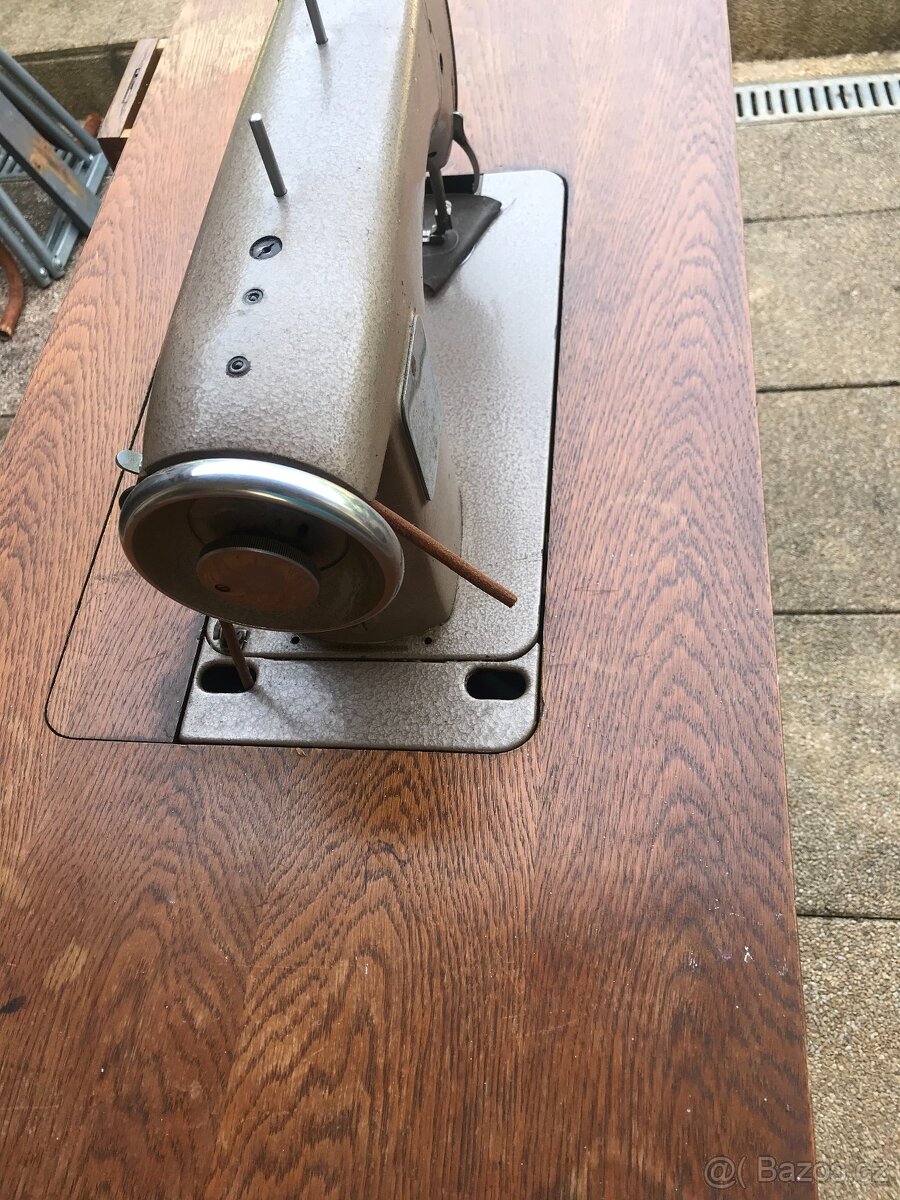 Šicí ponorný stroj MINERVA - 6