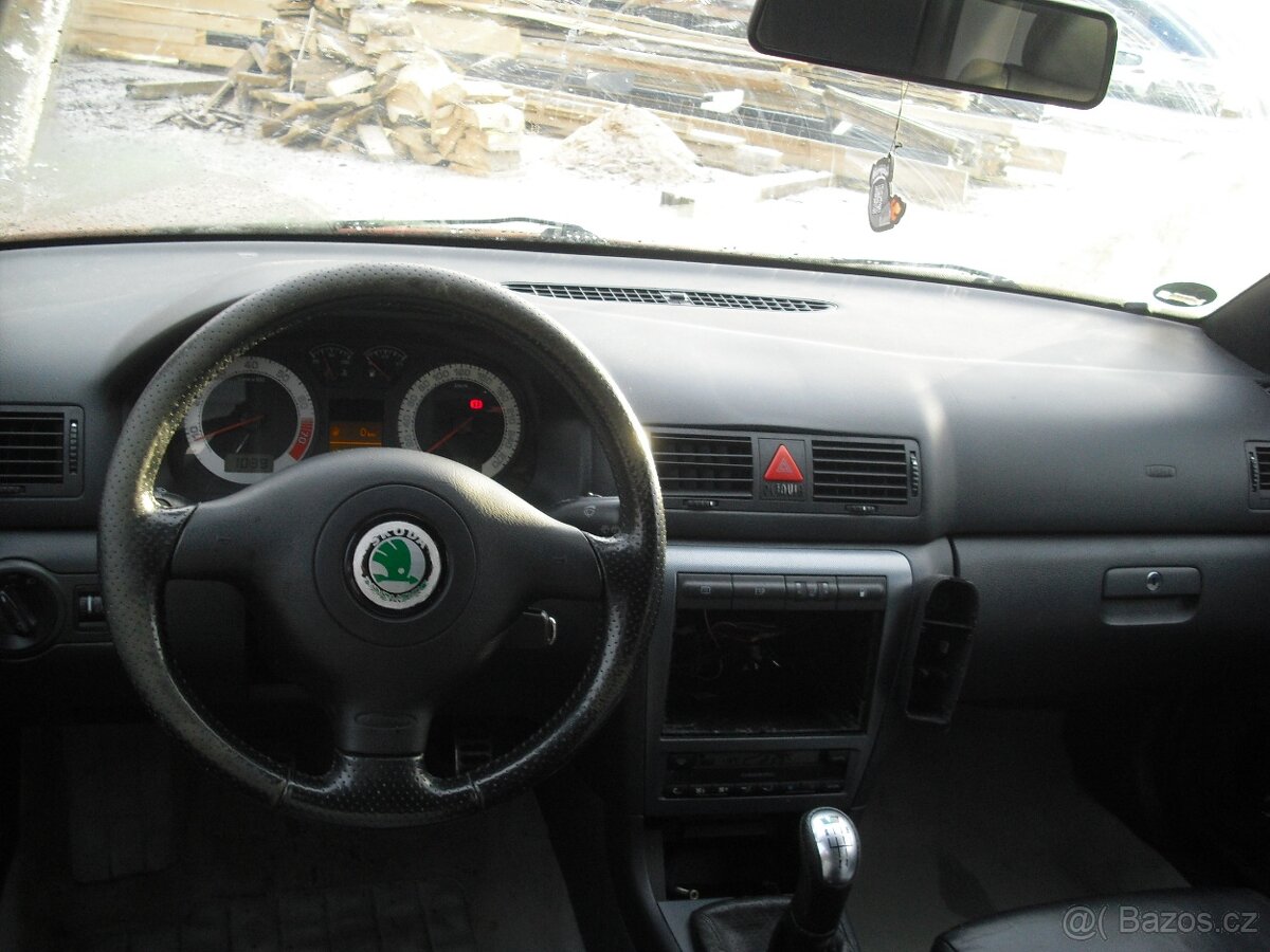 Skoda Octavia RS1 Kombi - 6