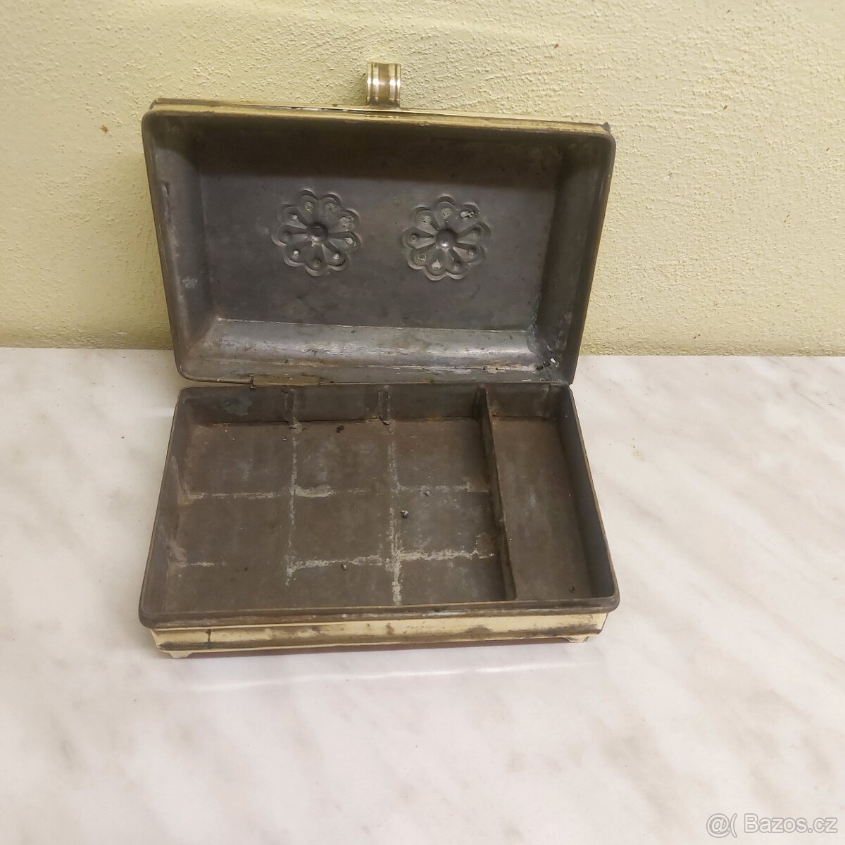 Stará mosazná krabička. - 6